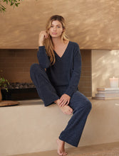 Load image into Gallery viewer, CCUL High-Low V-Neck Pullover