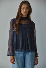 Load image into Gallery viewer, Lace Bell Sleeve Top
