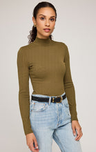 Load image into Gallery viewer, Wren Top
