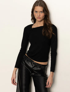 Shoulder Twist Top