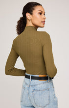 Load image into Gallery viewer, Wren Top
