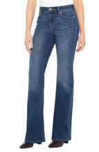 Load image into Gallery viewer, Hannah Flare 34&quot; Inseam
