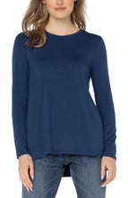 Load image into Gallery viewer, Long Sleeve Scoop Neck Tee
