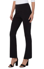 Load image into Gallery viewer, Pearl Flare 31&quot; Inseam
